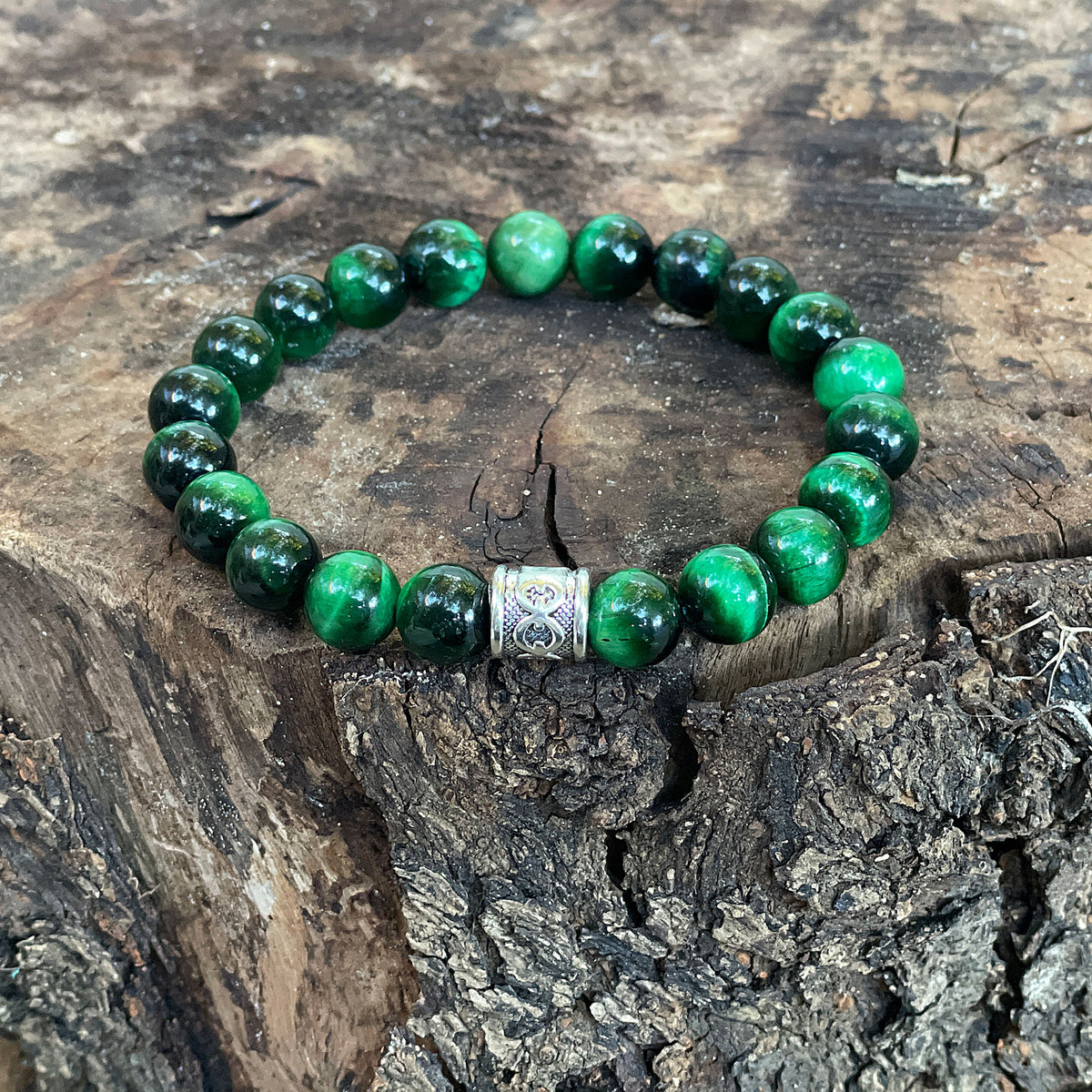 The Abundance Bracelet - Green Tigers Eye - This is a powerful stone that can help you to release anxiety and nervousness and assists in harmony and equilibrium. It is a powerful motivator and one of the best stones for financial success.