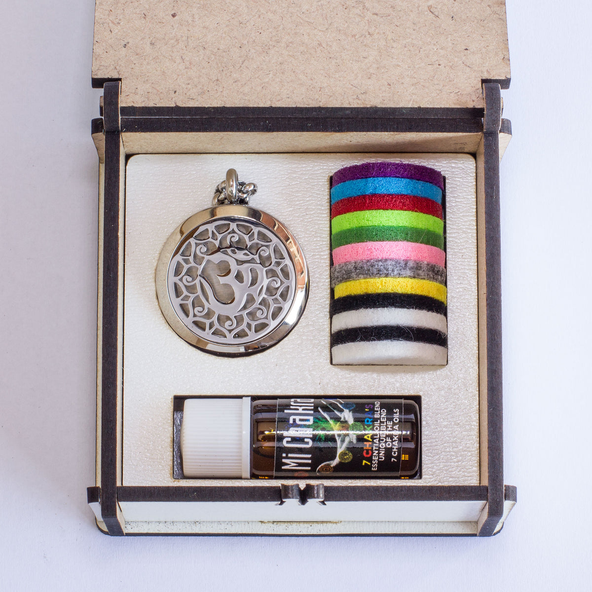 These stunning Sterling silver Diffuser necklace&#39;s come with 12 assorted color pads which you dab a few drops of the 7 Chakra oil onto them, leaving you in tranquility all day long, not to mention leaving you smelling great all day. They are packaged in a beautiful wooden box and perfect as a gift. 